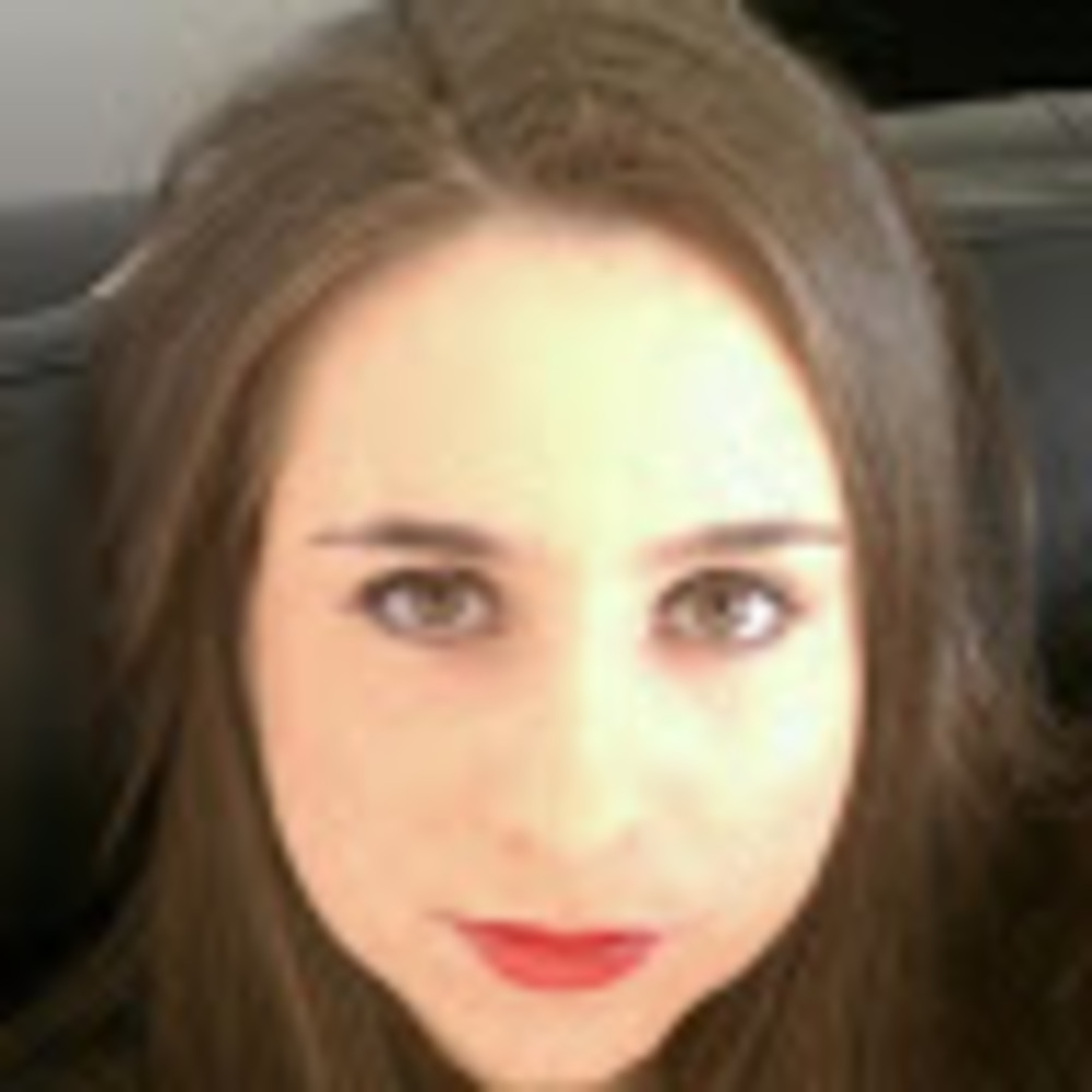 Meet your Posher, Elissa